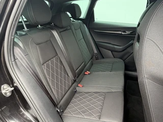 Škoda Karoq 1.5 TSI ACT Sportline Business Trekhaak Adap.Cruise Camera Stoelverw Orig.NL Voll.Onderhouden! / 17