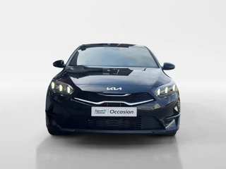 Kia Ceed 1.0T Design Edition | Stoel en stuurverwarming | Dodehoek detectie | Navigatie | Camera | Apple carplay / Android Auto | JBL sound system | / 2