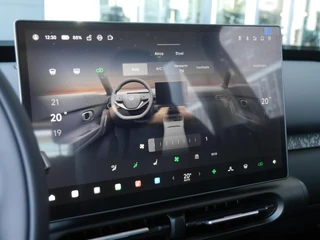 Leapmotor B03X ProMax Design 53 kWh 382KM WLTP l Hoge Zit & Verrassend Ruim! l Stoel- en Stuurwielverwarming l 360 Camera l Wireless Apple Carplay & Android Auto l Full-LED l 14,6'' Display l 18'' Lichtmetalen Velgen / 30