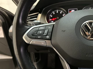 Volkswagen Passat Variant 1.5 TSI 150pk DSG Comfort Business Navigatie Parkeersensoren App-Connect / 21