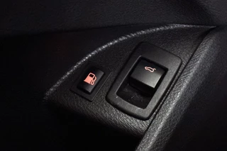 BMW X1 xDrive25e M Sport Sportstoelen Stoelverwarming Apple CarPlay LED / 44