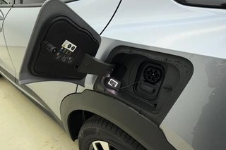 Opel Mokka Electric Business Edition 54 kWh | Stoelverwarming | Climate control | Stuurverwarming | Lichtmetalen velgen / 18