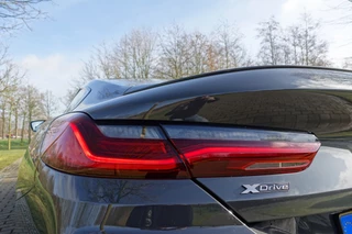 BMW 8 Serie M850i xDrive High Executive  | Carbon Core | Adaptive Cruise | Full Option! | / 16