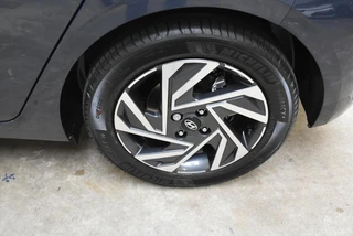 HYUNDAI I20 1.0 T-GDI Comfort I Navi + Camera / 14
