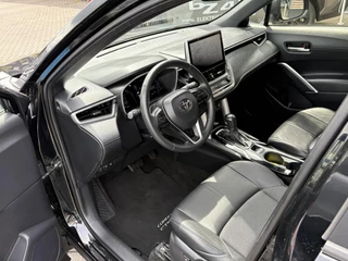 Toyota Corolla Cross 2.0 High Power Hybrid First Edition 1E-EIGENAAR NL-AUTO PARK-SENSOREN BLIND-SPOT STOELVERW APPLE/ANDROID DRAADLOOS-LADEN CAMERA ELEK-KLEP LM-VELGEN AD-CRUISE KEYLESS / 15