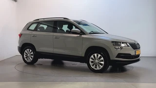 Skoda Karoq 1.5 TSI DSG ACT Business Edition Trekhaak Navigatie App-Connect DAB+ / 2