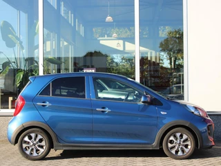Kia Picanto 1.0 CVVT ComfortPlusLine Navigator / 12