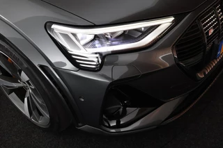 Audi e-tron Sportback S quattro 503pk 95 kWh SOH 93% Panoramadak Trekhaak Leder Matrix LED B&O Memory Keyless Navigatie / 63