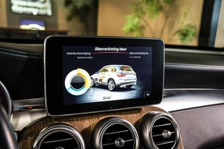 Mercedes GLC-klasse 350e 4MATIC AMG Premium Plus|Pano|verkoeling|Trekhaak|Leder / 54