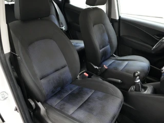 Hyundai ix20 1.4i i-Drive / 7