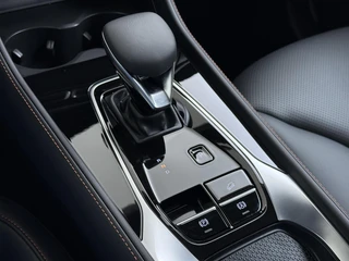 MG MG HS PHEV 1.5 Luxury PLUG-IN HYBRIDE | 272 PK | NIEUWE AUTO | >1.000 KM TOTAAL BEREIK | 1E REGISTRATIE 03-2026 | 360° CAMERA | ELEKTRISCHE ACHTERKLEP | 7 JAAR MG GARANTIE T/M 2033 | APPLE CARPLAY | ANDROID AUTO | STOELVERWARMING | FULL LED | ELEKTRISCHE STOELEN / 40