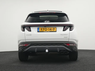 Hyundai Tucson 1.6 T-GDI PHEV Comfort Smart Panoramadak | Trekhaak | Navigatie | Camera / 10