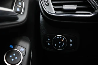 Ford Fiesta 1.0 EcoBoost ST-Line | CLIMA | DAB | APPLE | TREKHAAK | 17" / 30