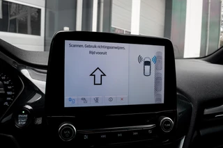 Ford Fiesta 1.0 EcoBoost Hybrid ST-Line|WINTERPACK|KEYLESS|CLIMATE|CARPLAY|PDC|PARK ASSIST / 14