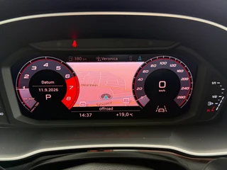 Audi Q3 35 TFSI S Line / Virtual / ACC / Led Matrix / Trekhaak . / 33
