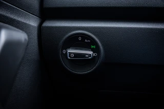 Volkswagen T-Roc 1.5 TSI Sport Autom. | Navi | PDC | Cruise controle | Trekhaak / 35