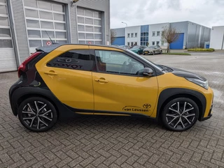 Toyota Aygo X Hybrid 115 GR-SPORT NIEUW MODEL! JBL-AUDIO 18'' LM-VELGEN KEYLESS PARK-SENSOREN STOELVERW NAVI CLIMA AD-CRUISE / 7