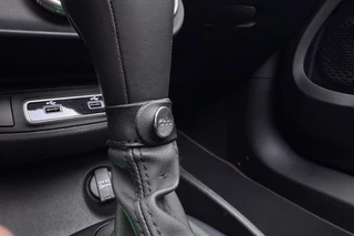 Fiat 500 X 1.5 Hybrid Sport Cabrio Automaat | Navigatie | Camera | Keyless | Climate control | Lichtmetalen velgen | Half lederen bekleding / 19