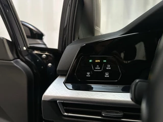 Volkswagen Golf 1.0 TSI 110pk Life Sfeerverlichting Navigatie Parkeersensoren App-Connect / 25