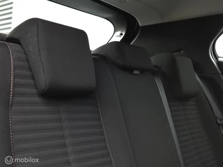 PEUGEOT 2008 1.2 PURETECH ACTIVE/LED/CARPLAY/CRUISE/PDC/BLUETOOTH / 22