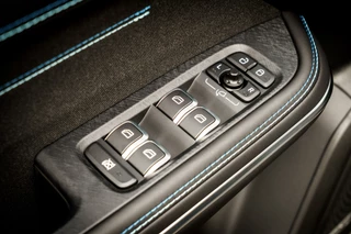 Lynk & Co 01 1.5 Plug-in Hybrid 262 Pk 360 Camera | Panoramadak | 75 km Elektrisch | Full Map Navi | NL Auto | 20 inch. LMV | 1e eigenaar / 55
