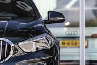 BMW 1 Serie 120i M-Pakket  | NL Auto | LED / 20