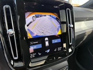 Volvo XC40 1.5 T4 Plug-in hybrid Plus Dark / Panorama-dak / Harman-Kardon / camera / stuur en stoel verwarming / 28