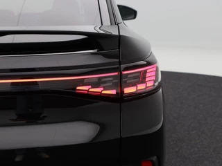 Volkswagen ID.5 GTX 77 kWh 299 Pk | Stoel/Stuur Verwarming | 360° Camera | Adaptive Cruise | CarPlay | Navigatie | 20 Inch | 67.619 Km !! / 17