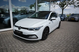Volkswagen Golf 1.5 TSI Style Pano, ACC,Carplay,Navi