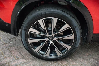 Renault Austral mild hybrid 160 X-Tronic Techno | Panoramadak | Pack Winter | Adaptieve Cruise Control | Camera | 19 Inch Lichtmetalen Velgen | Massagestoel / 9