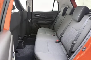 Suzuki Swift 1.2 Style Smart Hybrid 83pk | Automaat | Navigatie | Climate Control | Cruise Control Adaptief | Camera | Stoelverwarming | Draadloos Apple Carplay - Android Auto / 19