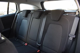 Ford Focus Wagon Wagon 1.5 EcoBlue Titanium Business | Automaat | Trekhaak | Apple CarPlay | Climate / 7