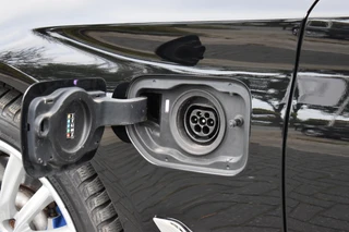 BMW 5-serie 530e iPerformance ECC LMV NAVI LED / 19
