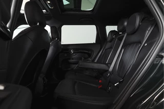 MINI Clubman 2.0 JCW ALL4 Chili  | S/K-Panodak | Adapt. Cruise | Stoelverw. | PDC | Camera | NAV + App.Connect | ECC | Harman Kardon | LM 19" | / 64