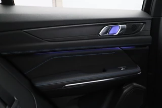 Lynk & Co 01 1.5 261PK Plug-in Hybrid *Zwarte Hemel* 360 Camera Pano/dak Apple/Carplay Adaptive/Cruise / 21