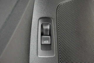Škoda Karoq 1.5 TSI ACT Greentech 150pk Business / 17