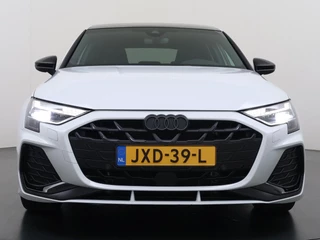 Audi A3 Sportback 45 TFSI e S edition Competition 272pk PHEV| 8.000KM!  | INCL. BTW | 143km RANGE WLTP!! | ADD. CRUISE | PANORAMADAK | FABRIEKSGARANTIE t/m 04-2027| MEGA COMPLETE AUTO| S-LINE BINNEN + BUITEN| LEDER| / 5
