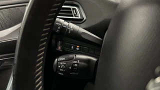 Peugeot 308 SW 1.2 PureTech Blue Lease Executive PANO CARPLAY NAVI. / 27