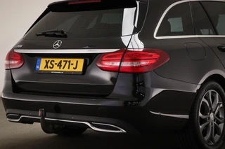 Mercedes-Benz C-Class Estate 200 Premium Plus / 23
