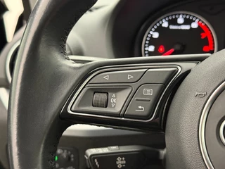 Audi Q2 30 TFSI Sport | Cruise control | Stoelverwarming | CarPlay | Camera | Parkeersensoren achter / 15