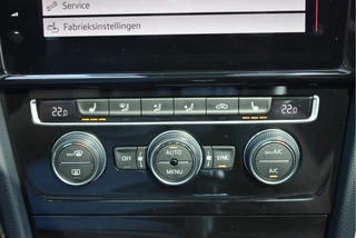 Volkswagen Golf 2.0 TSI GTI TCR Performance Pack Executive 290 pk Nardo Grey | Vol | Keyless | Pano | Camera | Carplay | Adapt.CC | Full LED | Historie / 24