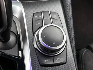 BMW 5-serie 545e xDrive M Sport | Camera | Adaptive Cruise | Stoelverwarming | / 25