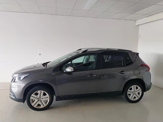 Peugeot 2008 1.2 Style / 6