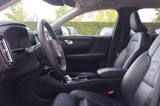 Volvo XC40 T5 Recharge Plus Dark | Stoelverwarming | Trekhaak | Parkeercamera | Leder | H/K | Pilot Assist | BLIS | Keyless / 15