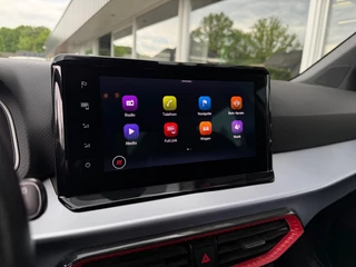 SEAT Arona 1.5 TSI FR Launch Edition 150PK Automaat Camera Sportstoelen Navi Apple Carplay Android Auto / 30