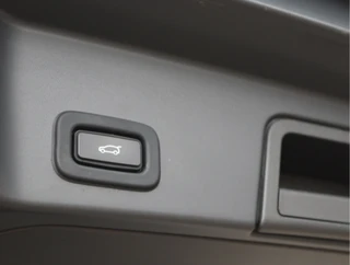 Land Rover Range Rover Evoque P300e R-Dynamic HSE  | Pano | 360 Camera / 73