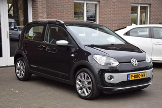 Volkswagen up! Up 1.0 CROSS BLUEM. HIGH UP! / 6