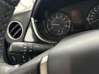 Suzuki Vitara 1.4 Style Smart Hybrid Automaat Panoramadak | €2.000,- + €750,- voorraadkorting! / 17