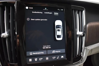 Volvo S90 2.0 T8 AWD Inscription / 39
