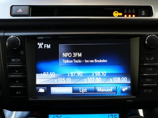 Toyota RAV4 2.5 Hybrid Dynamic / 11